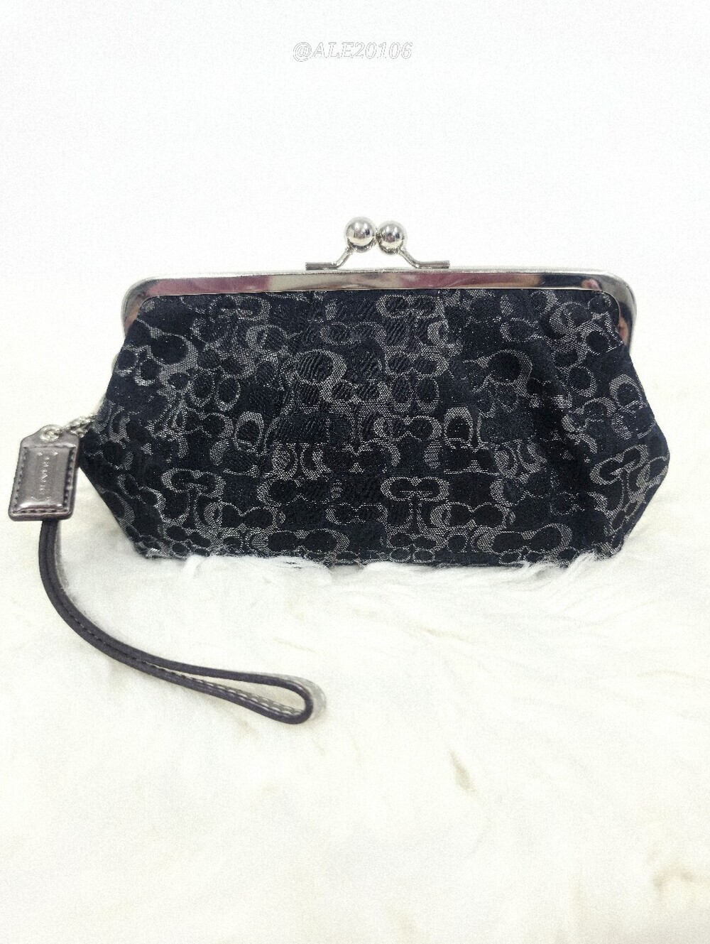 Coach Signature C Jacquard Kiss Lock Wristlet Clutch Black Gray